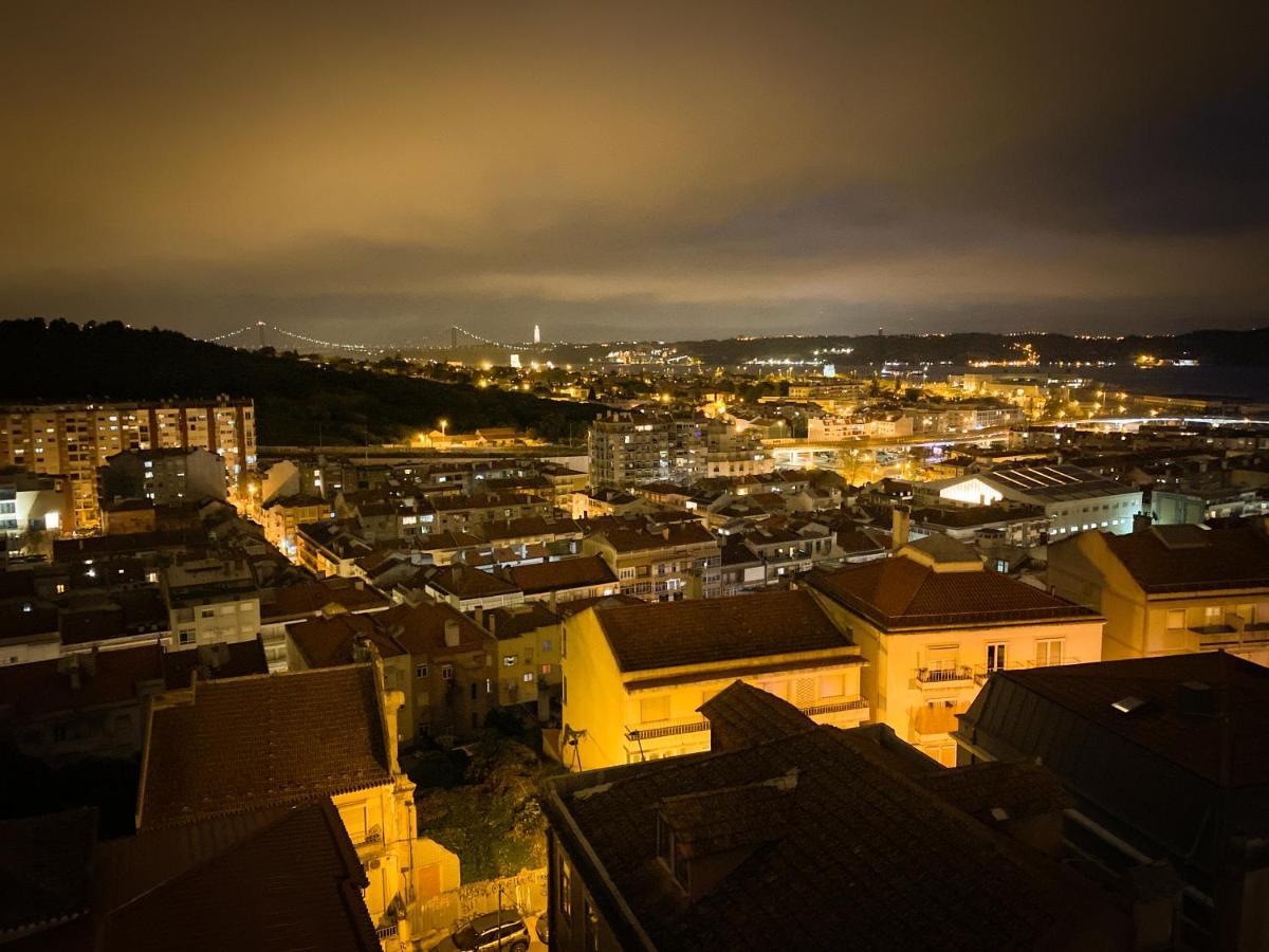 Ideally Located With Perfect Views Алжеш Екстериор снимка