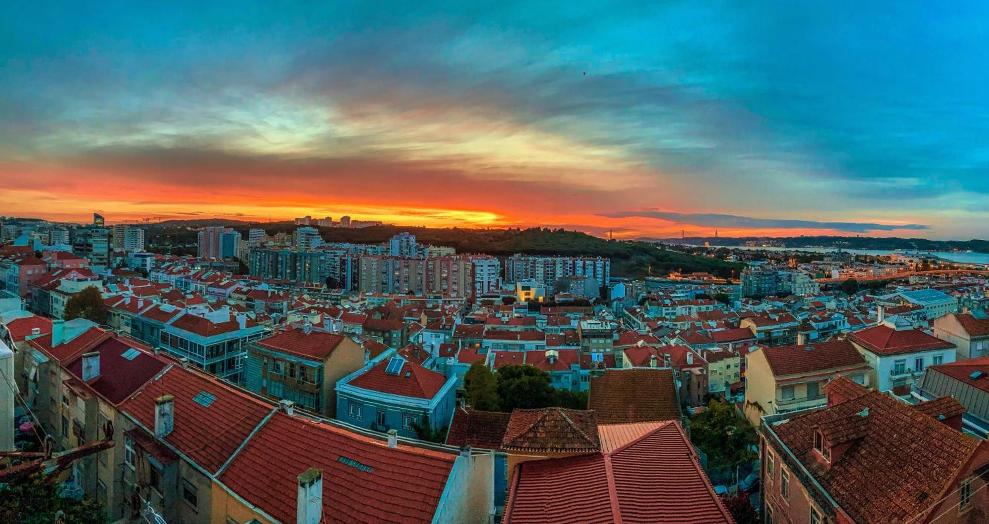 Ideally Located With Perfect Views Алжеш Екстериор снимка
